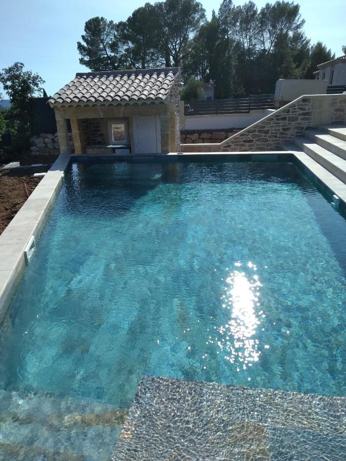 Studio Faillant Lorgues Spa Privatif Avec Superbe Piscine Luaran gambar