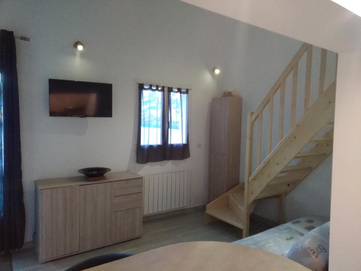 Studio Faillant Lorgues Spa Privatif Avec Superbe Piscine Luaran gambar