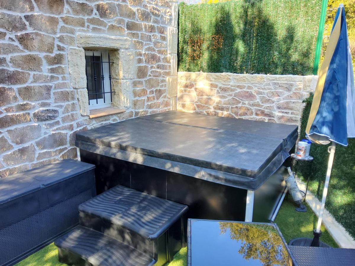 Studio Faillant Lorgues Spa Privatif Avec Superbe Piscine Luaran gambar